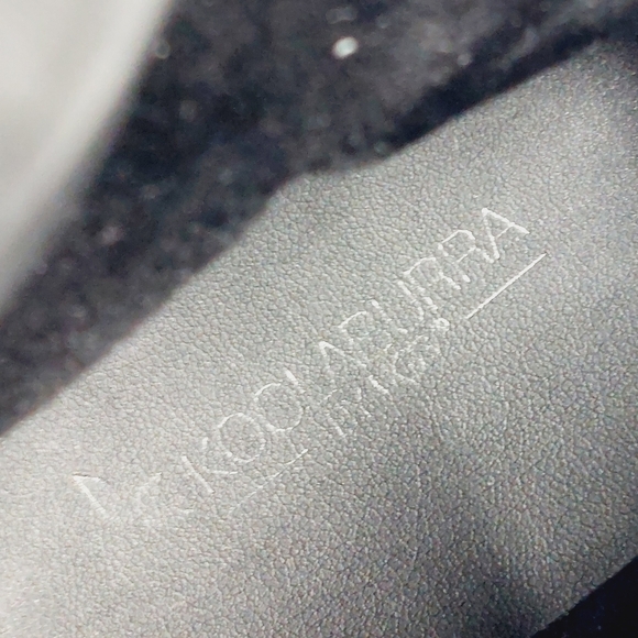 Koolaburra by UGG Black Suede Leather Slip On Classic Ankle Booties I442 - Picture 8 of 13